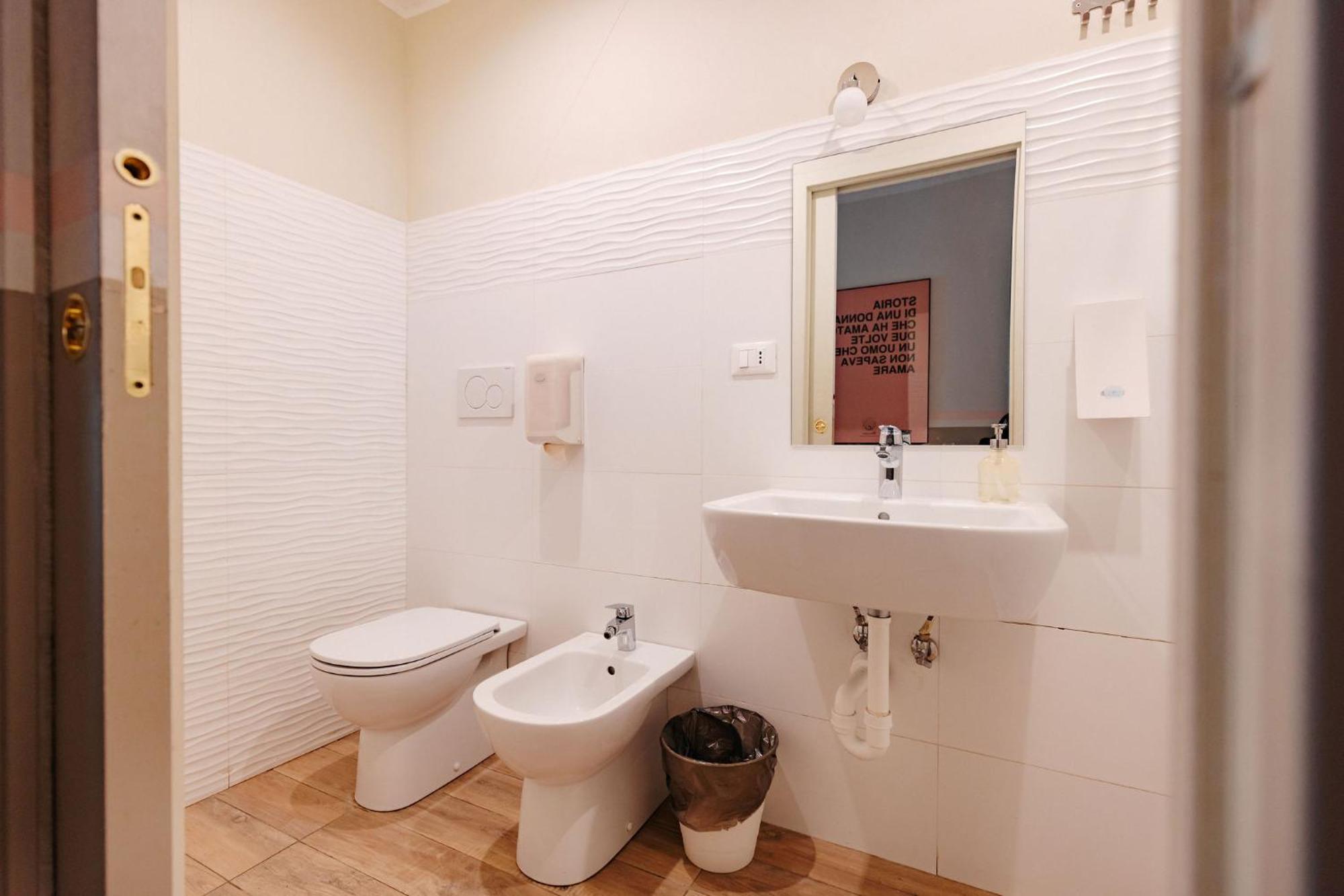 Tomato Urban Retreat Hotel 2*